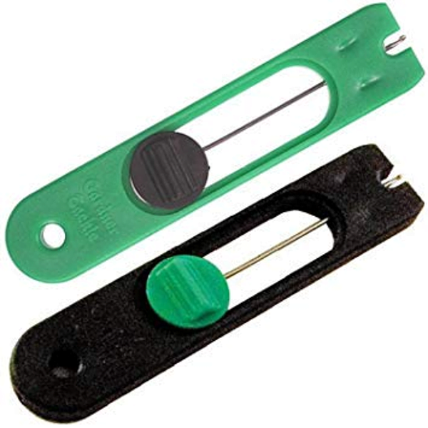 GARDNER-BRAID-HAIR-NEEDLE