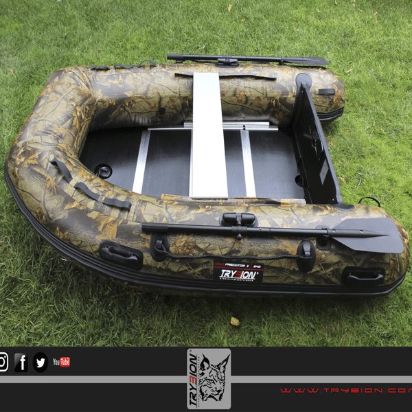 TRYBION-BARCA-CAMO-1