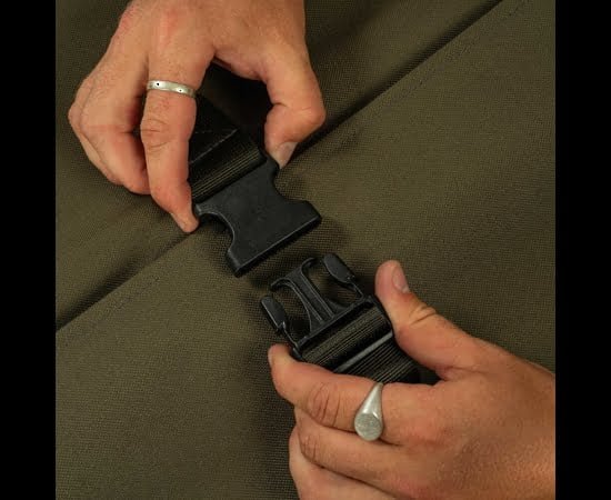 AVID CARP REVOLVE BED 3 AVID CARP REVOLVE BED 3