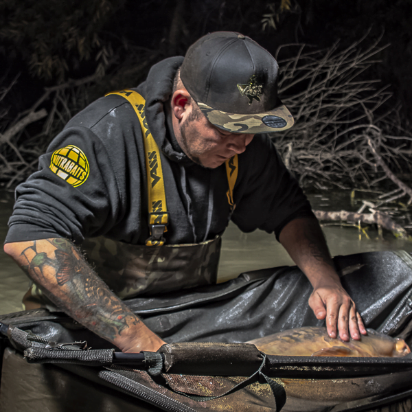VASS SNAPBACK BLACK WITH CAMO PEAK 4