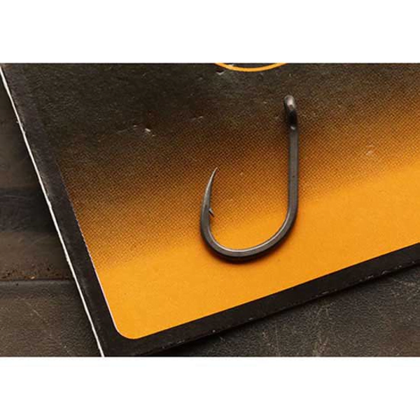 Fox Edges Wide Gape Beaked