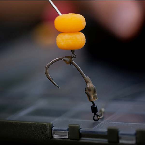 FOX ARMAPOINT SUPER WIDE GAPE INTURNED EYE. 2 FOX ARMAPOINT SUPER WIDE GAPE INTURNED EYE. 2